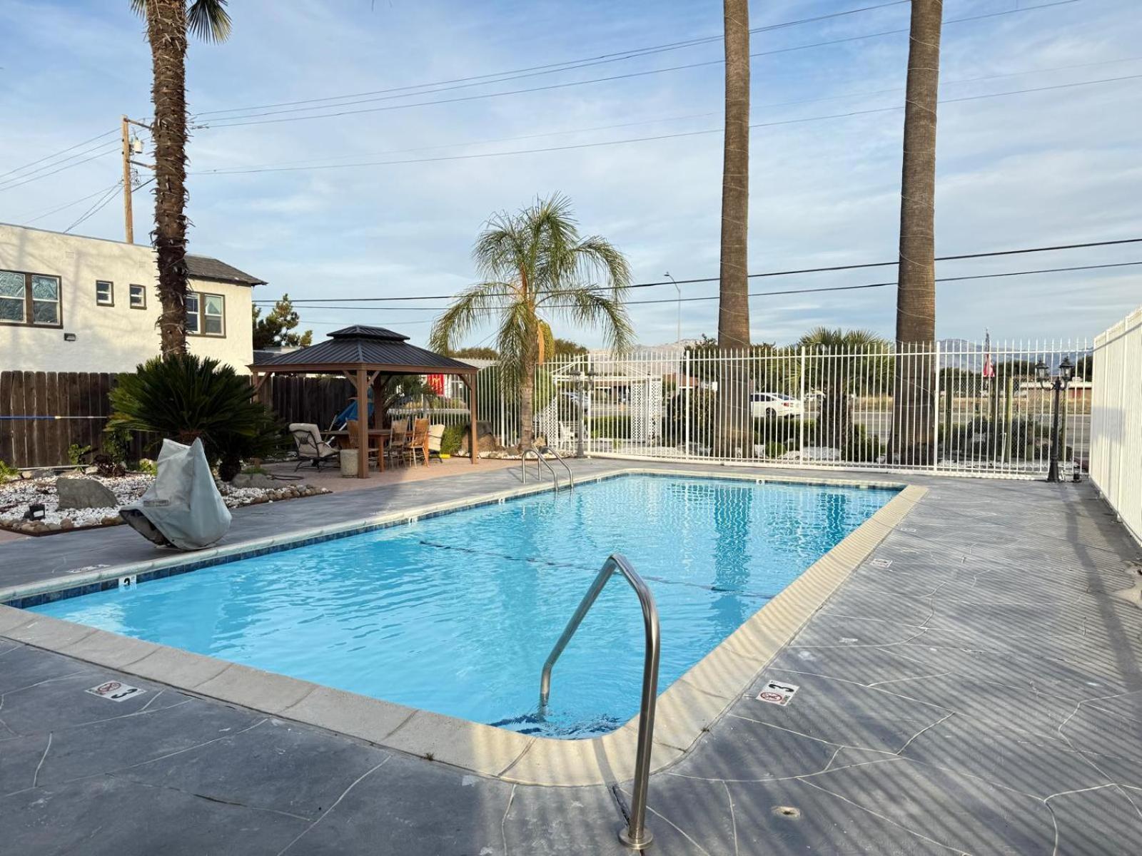 Cinderella Motel Hollister Ngoại thất bức ảnh