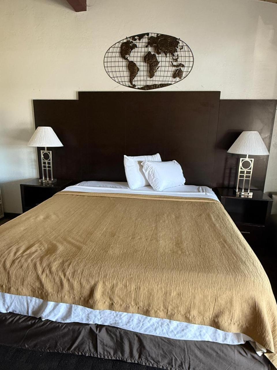 Cinderella Motel Hollister Ngoại thất bức ảnh